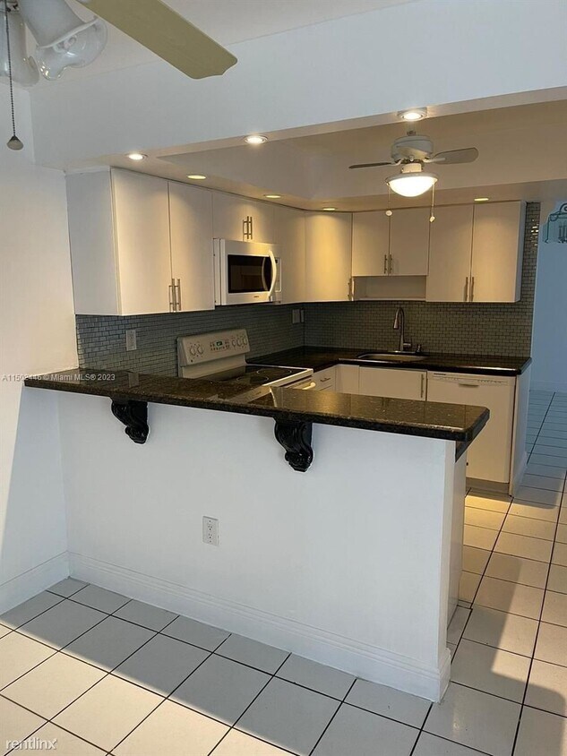 Primary Photo - 3 br, 2.5 bath House - 8450 SW 154th Circl...
