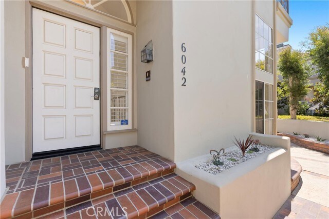 Foto del edificio - 6042 Shadowbrook Cir