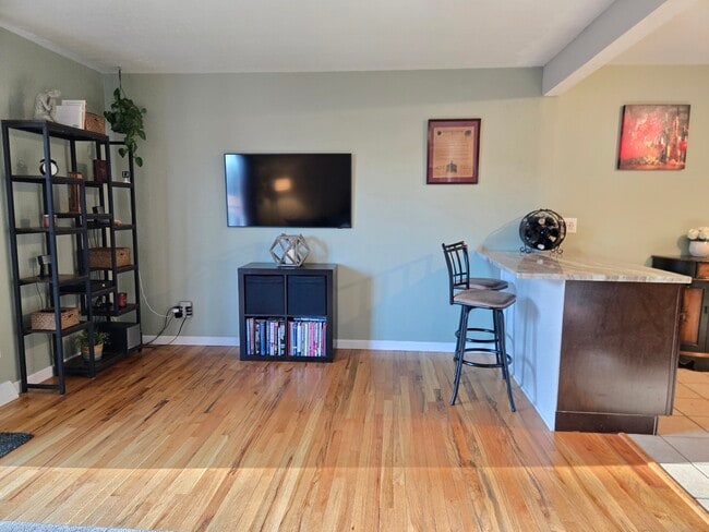 Living room 3 - 965 S Parfet Way