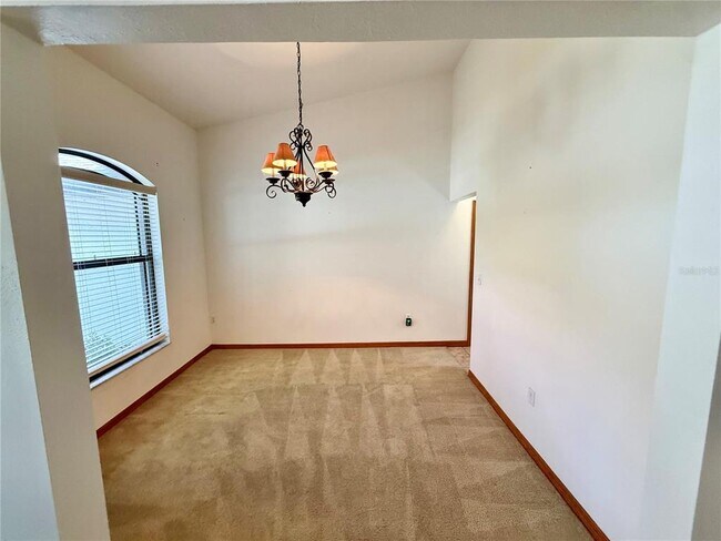 Foto del edificio - 4843 Calasans Ave