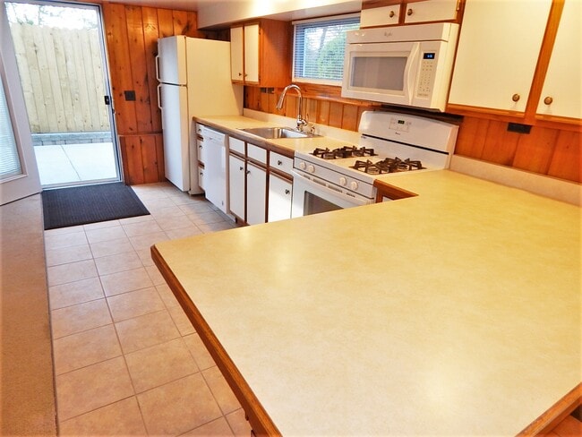 Building Photo - 2133 NY-65