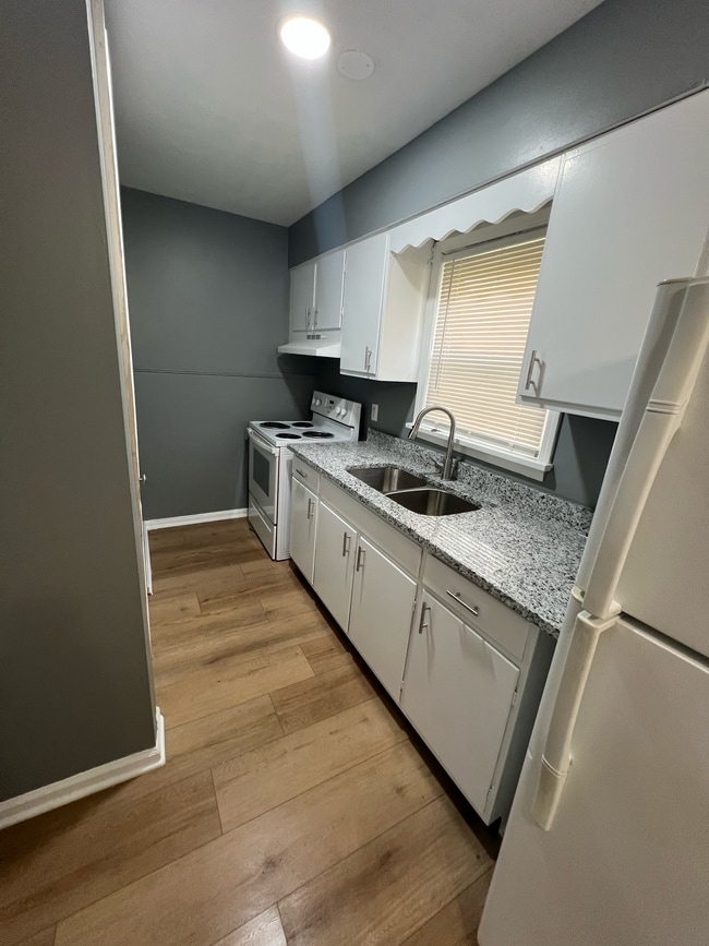 Valiant - Valiant Apartment