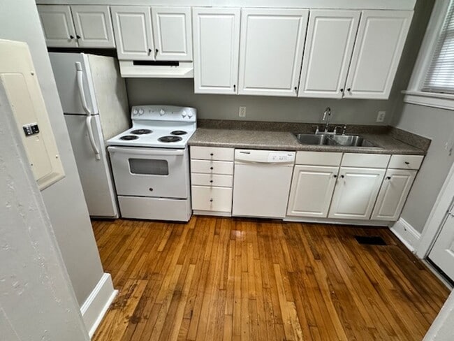 Foto del edificio - GREAT LOCATION  to DOWNTOWN AND the USC CAMPUS