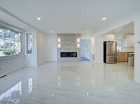 217 Heywood Ave