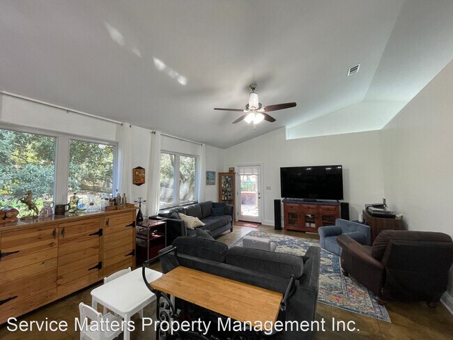 Foto del edificio - 4 br, 3 bath House - 3221 Laurel Drive