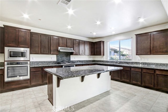 Building Photo - 11627 Salvia St