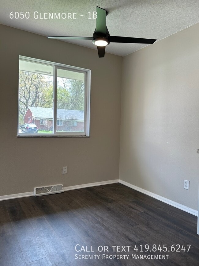 Foto del edificio - 6050 Glenmore-1B