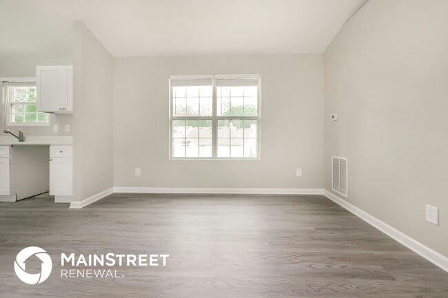 Building Photo - 1576 Norman Crossing