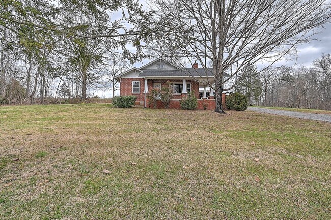 Foto del edificio - 6456 Blue Springs Pkwy