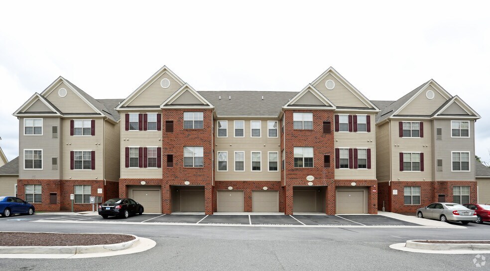 Poplar Forest I Rentals Farmville, VA