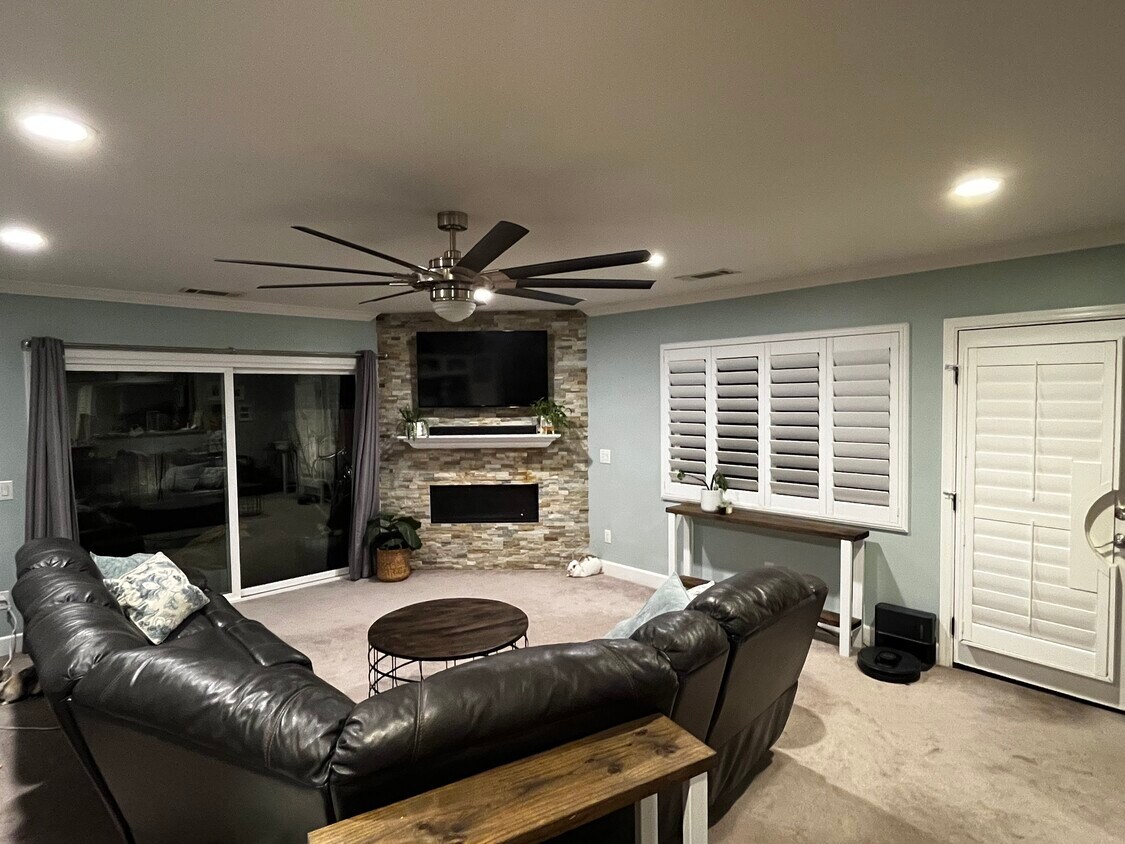 Foto principal - 5560 E Conant St