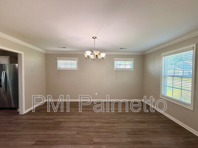 Building Photo - 226 Elsoma Dr
