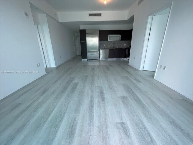 Foto del edificio - 950 Brickell Bay Dr