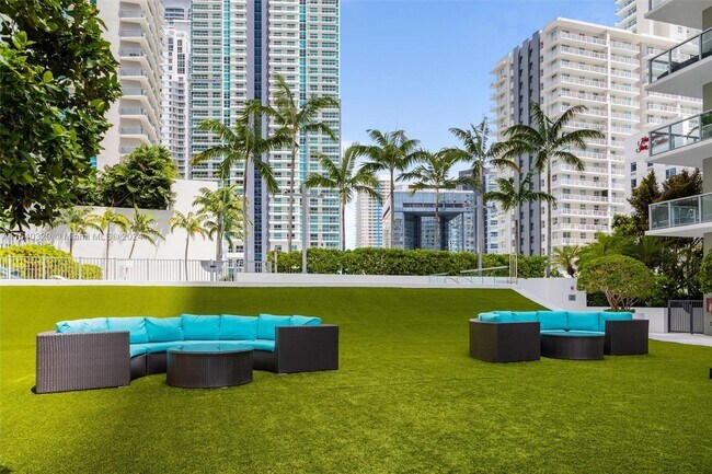 Foto del edificio - 1111 SW 1st Ave