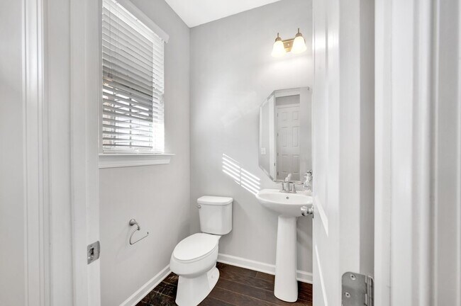 Foto del edificio - 9440 Glenburn Ln