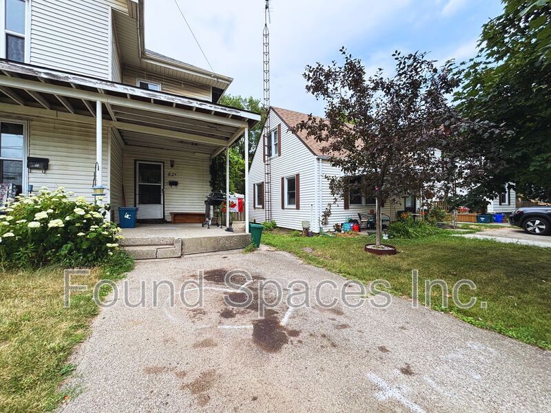 Primary Photo - 82 Grey St