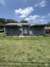 Building Photo - 1007 E Grand Ave