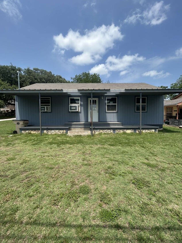 Foto principal - 1007 E Grand Ave
