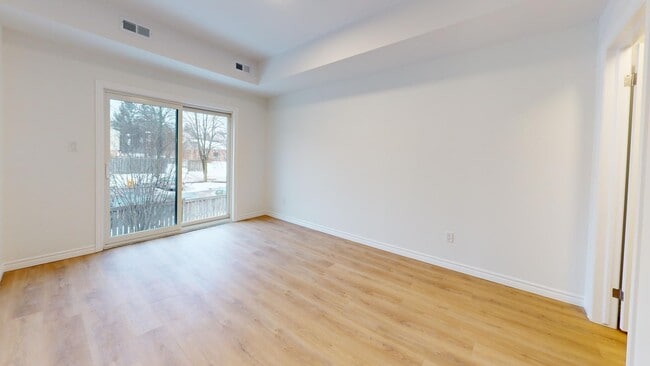 Building Photo - CLEAN AND MODERN TWO BEDROOM TWO BATH ON POND MILLS RD!