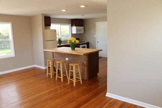 Foto del edificio - 3605-3602 Riverside Dr