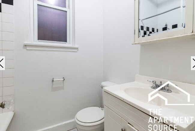 Photo - 2827 N Burling St Apartment