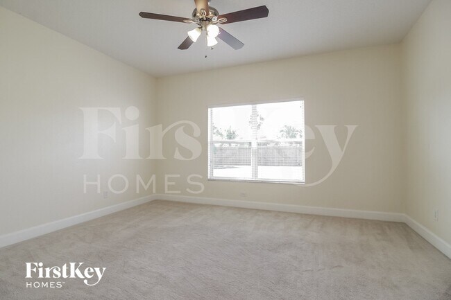 Building Photo - 12353 Accipiter Dr