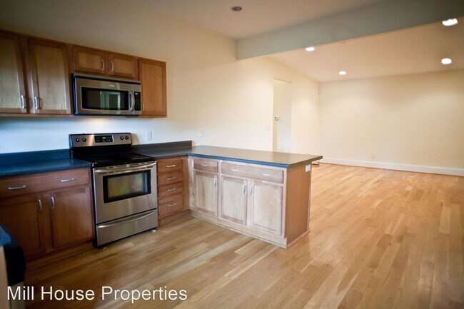 Foto del edificio - 4 br, 2 bath House - 110 Cameron Court