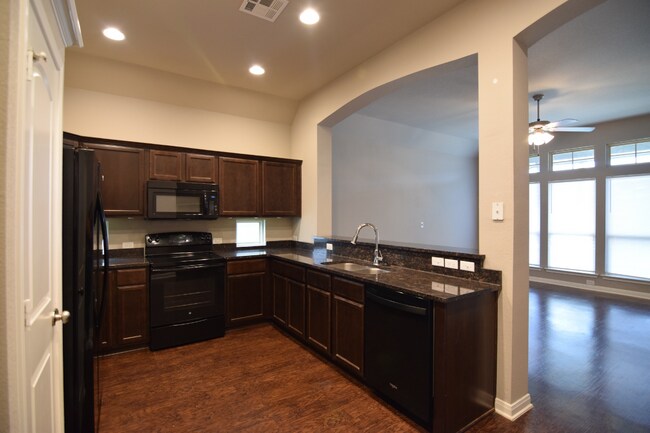 Foto del edificio - 3520 Addison St