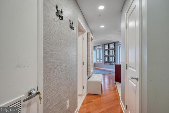 Building Photo - 155 Potomac Passage