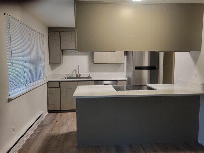 Foto del edificio - 7602 Chinook Ave