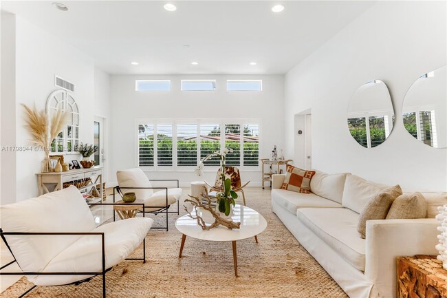 Foto del edificio - 9300 Bay Dr
