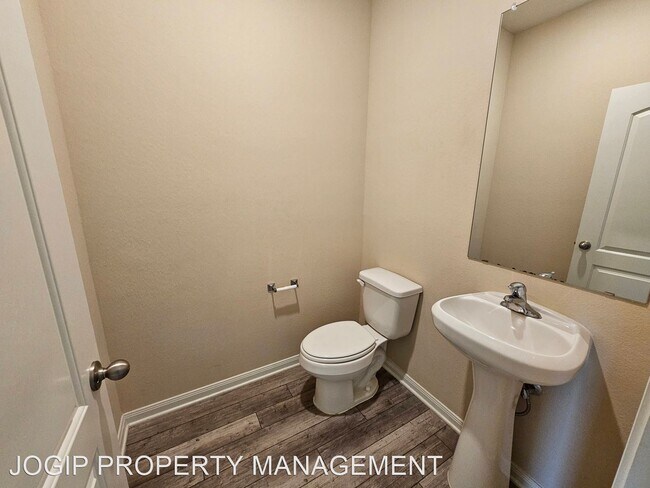 Foto del edificio - 4 br, 2.5 bath House - 3109 Bowen St.