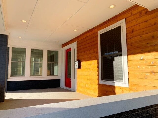 Photo - COLLEGE AVE- PROFESSIONALLY REMODELED 5BR/3/5BA HOME AVAILABLE NOW!