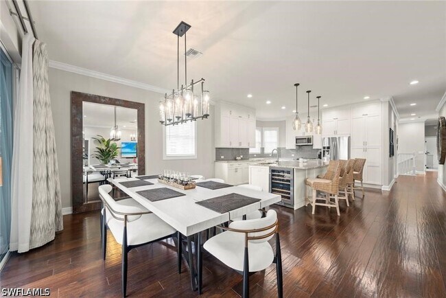 Foto del edificio - 646 Vintage Reserve Cir