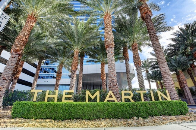 Foto del edificio - 4471 Dean Martin Dr