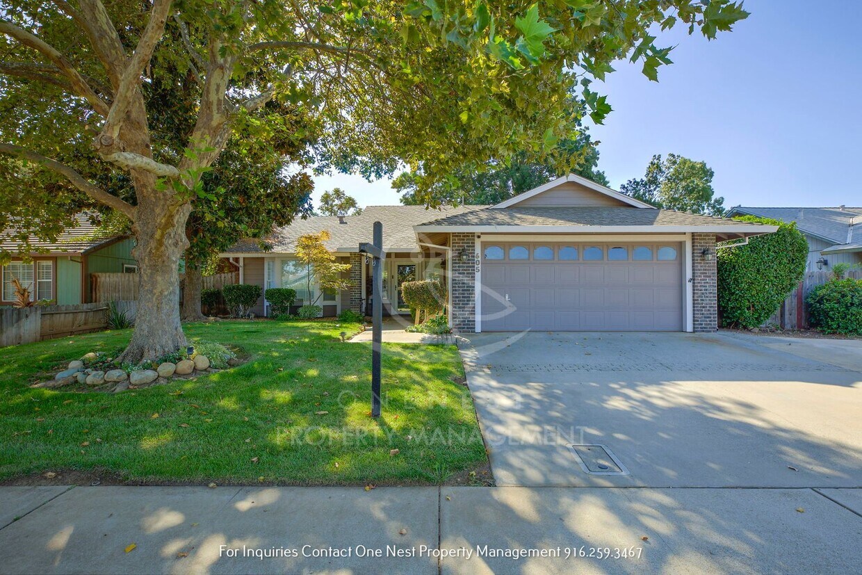 Foto principal - Updated 3 Bedrrom 2 Bathroom Home in Wheat...