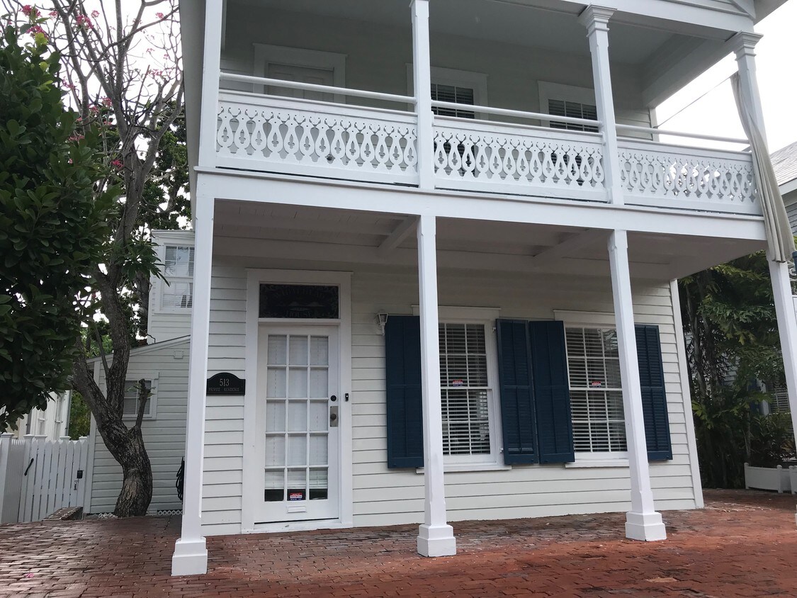 Primary Photo - 513 Whitehead St
