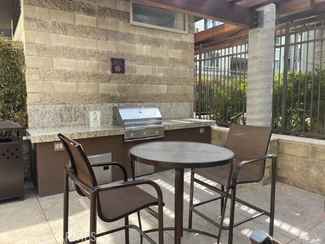 Foto del edificio - 100 S Alameda St