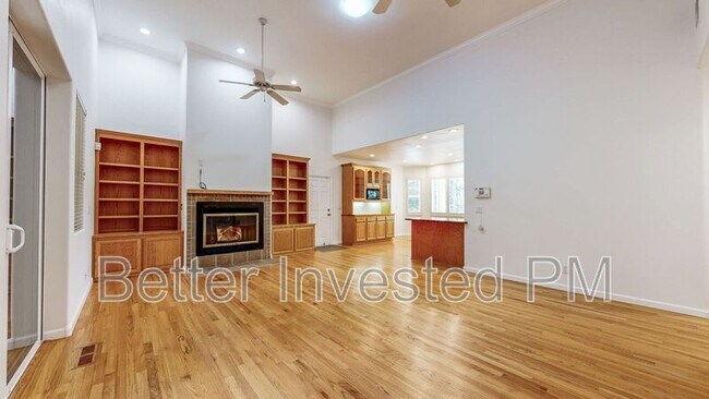 Foto del edificio - 106 Lafayette Dr