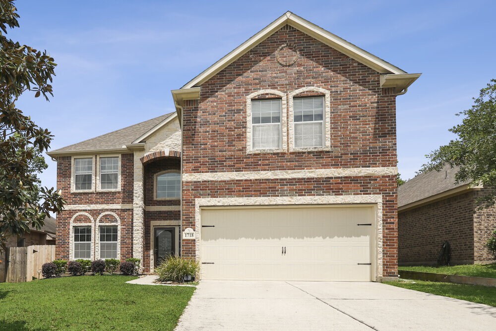 Primary Photo - 1718 Park Oak Drive