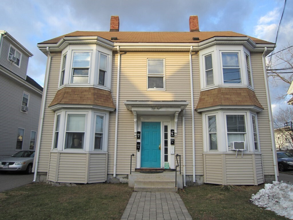 58 Robbins St Unit 2, Waltham, MA 02453 Room for Rent in Waltham, MA