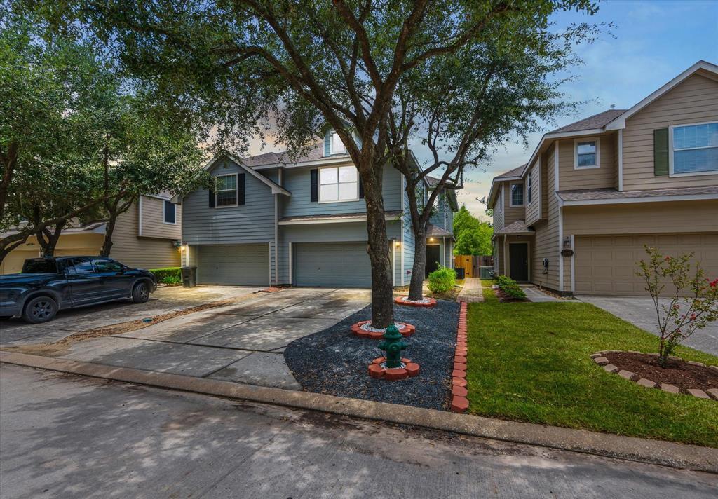 Primary Photo - 2946 Loganberry Park Ln