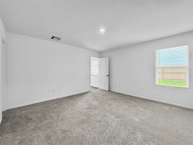 Foto del edificio - 5830 Starling Dr