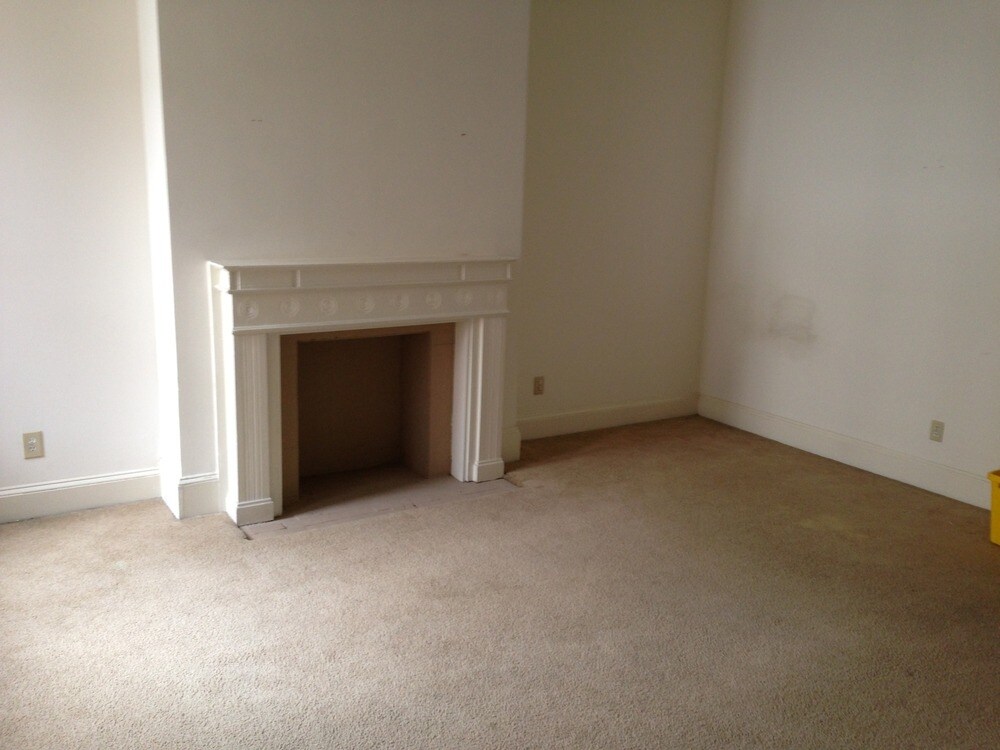  - 110 E Preston St