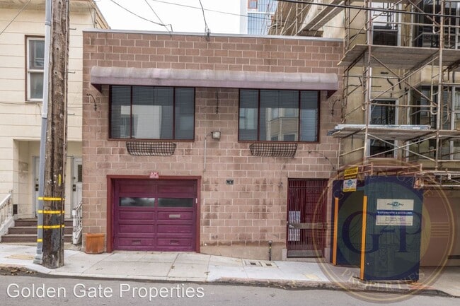 Building Photo - 3 br, 2 bath House - 16 Guy Place