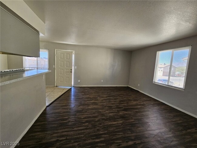 Building Photo - 4224 N Vornsand Dr