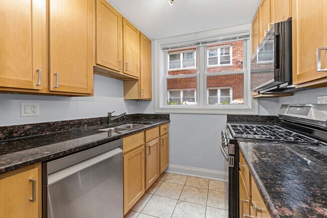 Foto del edificio - 2624 W Catalpa Ave