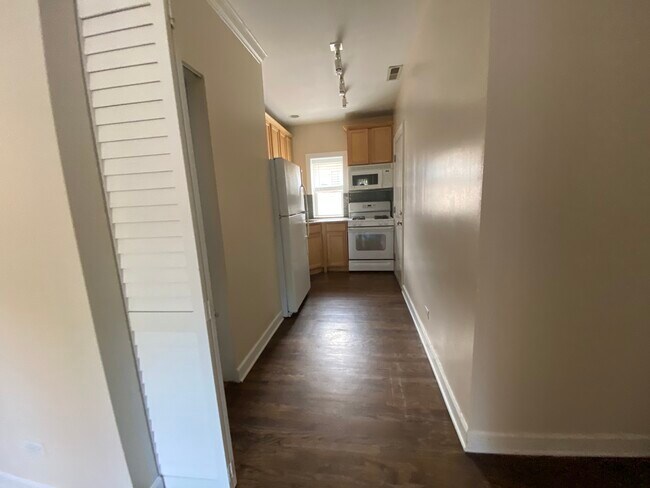 Foto del edificio - 3246 N Clifton Ave