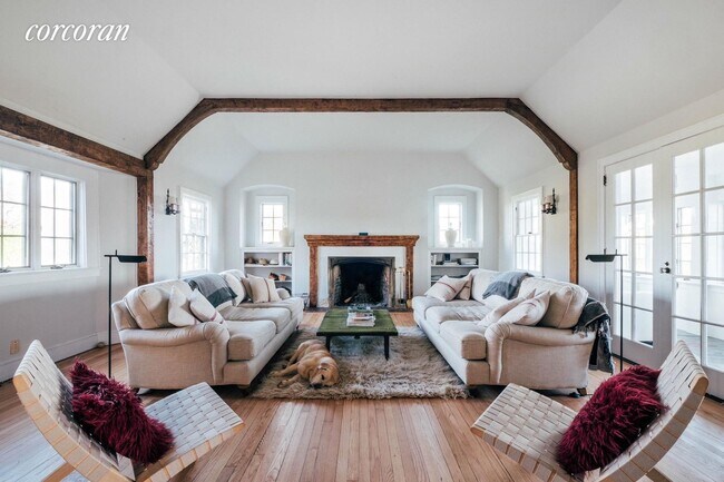Building Photo - 52 Fairlawn Dr