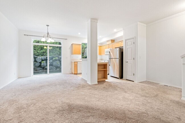 Foto del edificio - Beautiful Townhome in the Highly Desirable Oak Hills community!